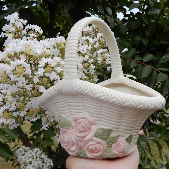 VTG Ceramic Floral Basket - Picture 1 of 6